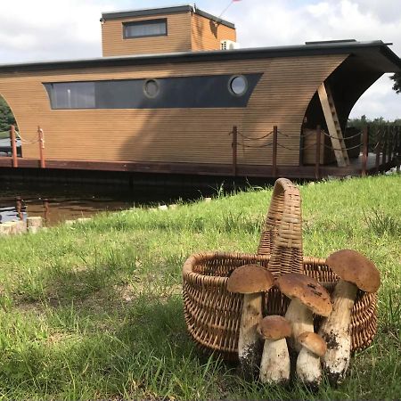 Houseboat Slesin Hotel Exterior foto